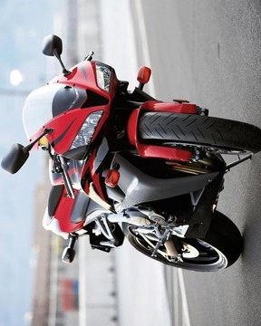 拼圖本田CBR1000RR游戲截圖5