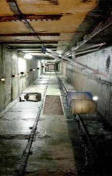 Escape Game - Deserted Factory游戲截圖3