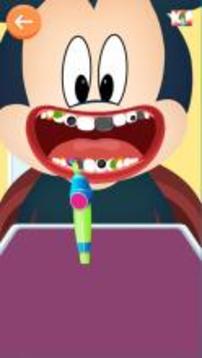 Mickey & Minnie Mouse Dentist游戲截圖3