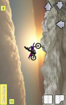 Bike Tricks: Rocky Canyon游戲截圖2