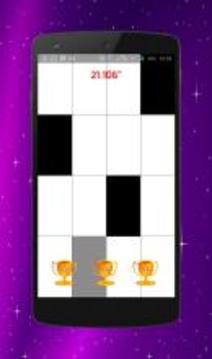 Wanna One of Piano Tiles ???游戲截圖3