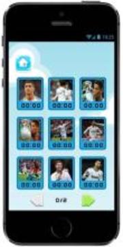 Play Cristiano Ronaldo Sliding Jigsaw Puzzle Game游戲截圖1