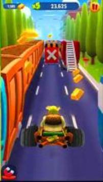 Subway Shrek Adventure Surf游戏截图1