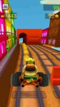 Subway Shrek Adventure Surf游戏截图2