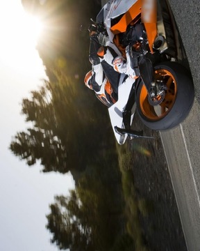 拼圖KTM RC8 Sport游戲截圖2