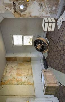 Abandoned House Abducted Boy游戲截圖1