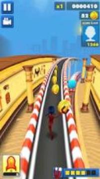 miraculous ladybug super subway 3D rush adventure游戲截圖4