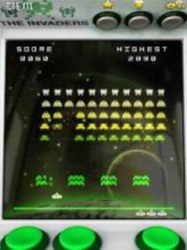 The Invaders [ space invaders retro blaster ]游戏截图1
