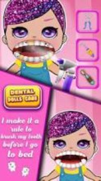 Surprise Dolls Dentist Doctor游戲截圖1