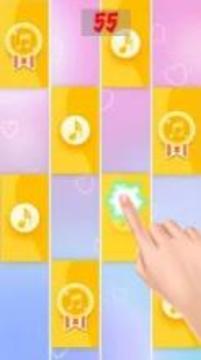 Piano Tiles Lovely Heart游戲截圖2