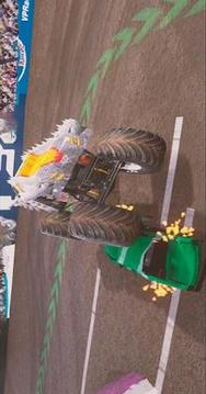 Mustang Monster Truck Stunts游戲截圖1