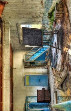 Abandoned House Abducted Girl游戲截圖1