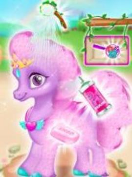 Unicorn & Squirrel Pet Caring - Doctor Game游戲截圖4