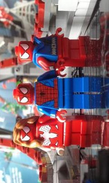 Puzzle LEGO Spiderman游戏截图1