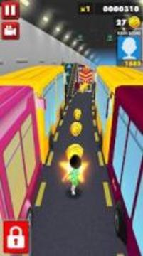 Subway Bus & Train Surf Skate Runner游戲截圖2