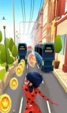 Subway Miraculous Ladybug rush游戲截圖2
