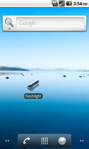 Flashlight (tap to switch off)截图2