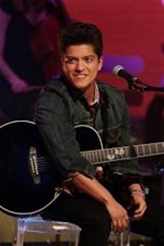 布鲁诺图片 Bruno Mars Albums and Lyrics截图1