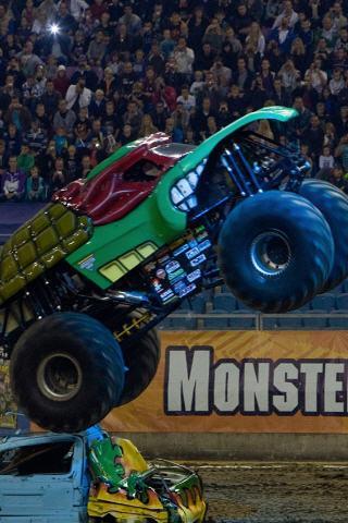 Monster Jam Live Wallpaper截图3