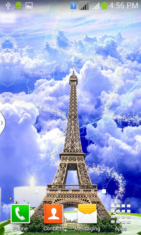 Eiffel Tower Moving Sky截图2