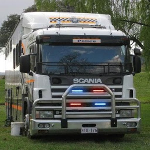 Police Truck Traffic Racer截图3