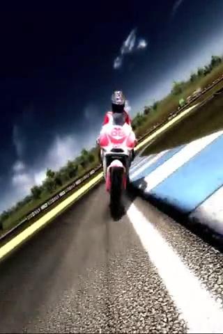 Bikes race on track截图2