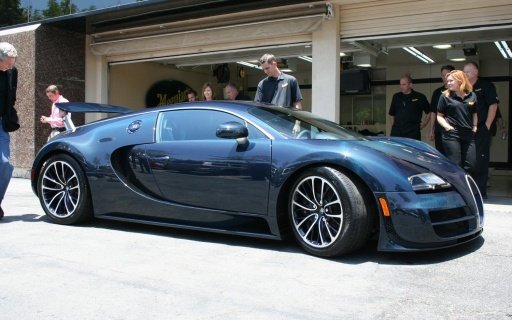 Bugatti Wallpaper HD截图1