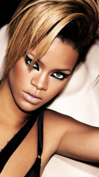 Rihanna Wallpapers截图