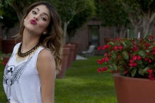 Martina Stoessel fans截图4