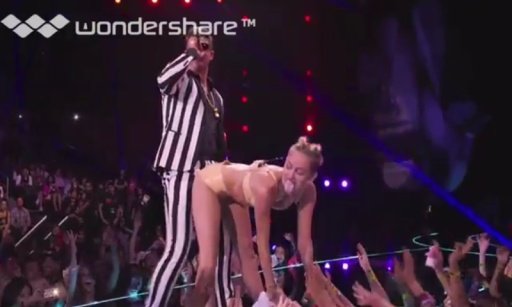 Miley Cyrus VMA HD截图3