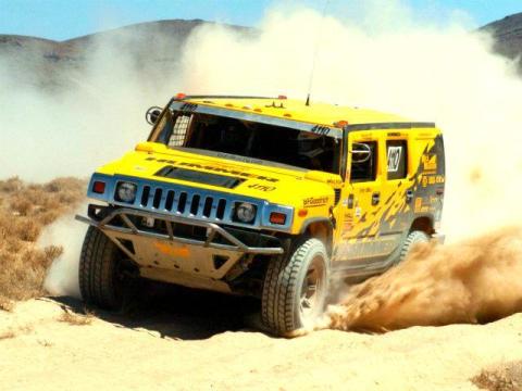 SUV drag racer截图5