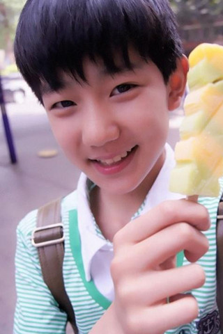 TFBOYS王俊凯锁屏截图1