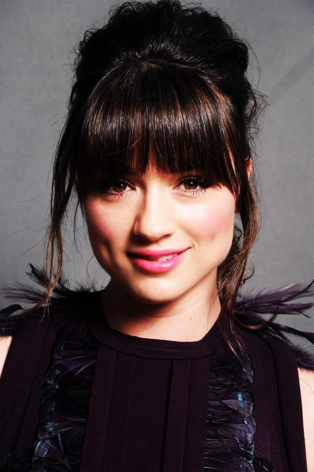 Crystal Reed HD Live Wallpaper截图2