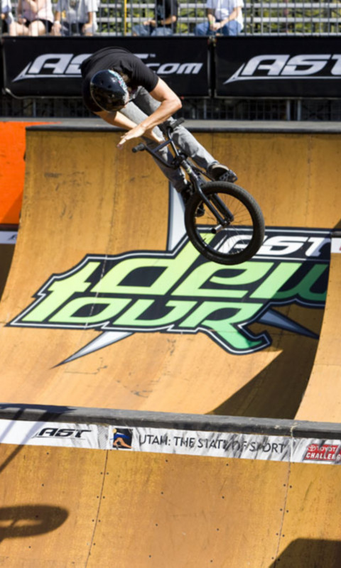 AST Dew Tour LWP截图3