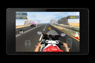 Real Traffic Moto Race 3D截图5