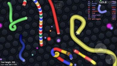 Helix Snake Vs Rolly Worm.IO截图1