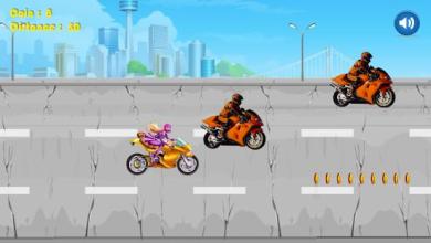 Princess Traffic Spy Racing截图2