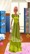 Fancy Doll Fashion Dress Up Game For Girls截图3