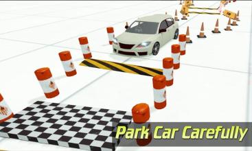 Extrm Car Parkg 3D Ral Drvg mulatr Gam截图4