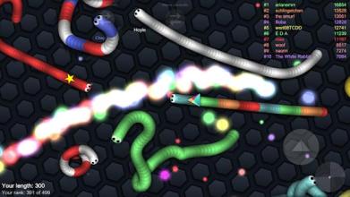 Tankr Snake Run - Worms To The Moon.IO截图1