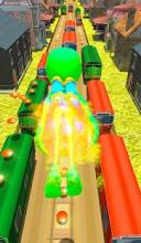 Scary Green Alien: Subway Running截图2