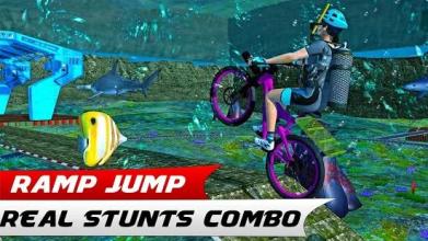 BMX Bicycle Race - Underwater Hot Wheels Stunts截图2