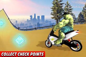 Superhero Bike Impossible Ramps City Stunts截图1