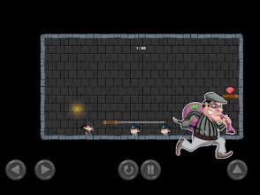 stealing the diamond in cops and robbers game截图2