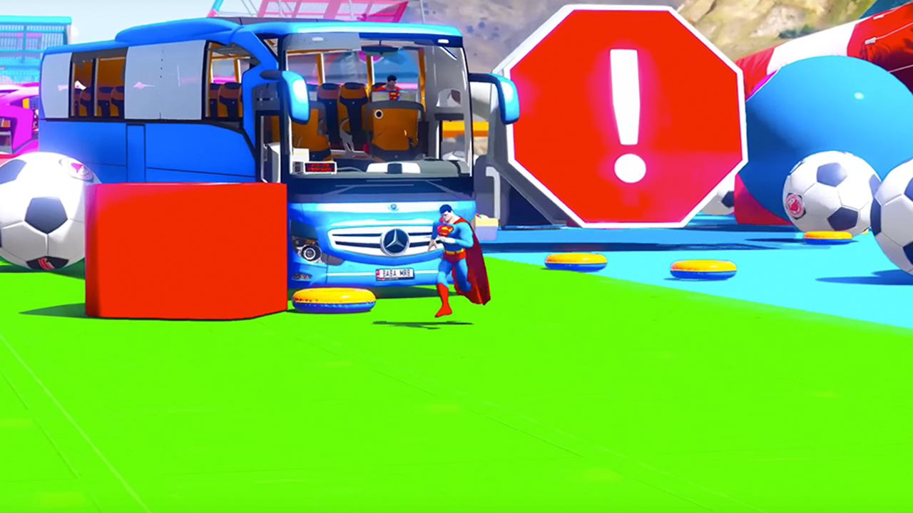 Superheroes Bus Stunts Racing截图5